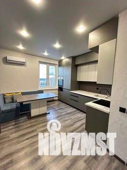 2-к квартира, вторичка, 55м2, 18/18 этаж