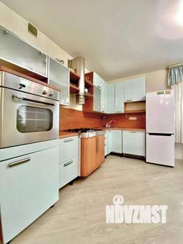 3-к квартира, вторичка, 95м2, 2/4 этаж