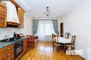 2-к квартира, вторичка, 112м2, 2/5 этаж