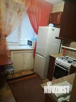 2-к квартира, вторичка, 42м2, 1/5 этаж