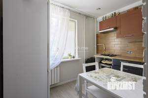 3-к квартира, вторичка, 60м2, 2/10 этаж
