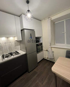 2-к квартира, вторичка, 47м2, 1/10 этаж