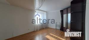 3-к квартира, вторичка, 113м2, 1/10 этаж