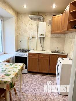 4-к квартира, вторичка, 61м2, 3/5 этаж