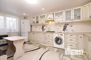 4-к квартира, вторичка, 121м2, 2/10 этаж