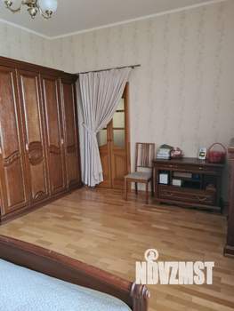 4-к квартира, вторичка, 140м2, 8/10 этаж