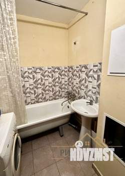 2-к квартира, вторичка, 64м2, 9/19 этаж