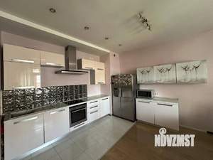 4-к квартира, вторичка, 201м2, 5/5 этаж