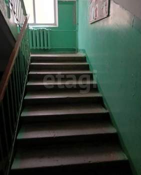 2-к квартира, вторичка, 45м2, 1/5 этаж