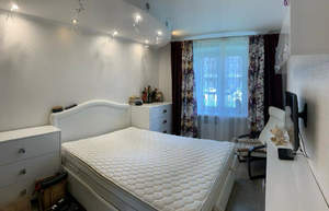 2-к квартира, вторичка, 72м2, 1/10 этаж