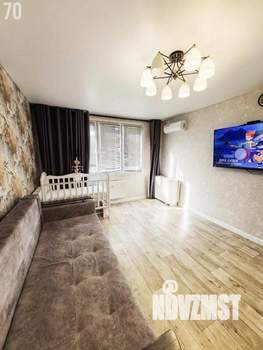 2-к квартира, вторичка, 63м2, 1/19 этаж