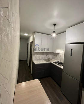 2-к квартира, вторичка, 47м2, 1/10 этаж