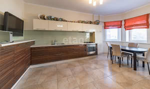 4-к квартира, вторичка, 116м2, 4/6 этаж