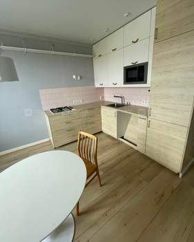3-к квартира, вторичка, 93м2, 6/10 этаж