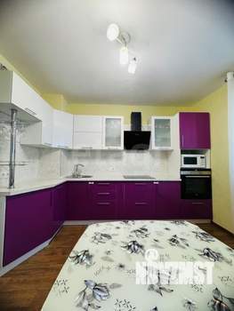 2-к квартира, вторичка, 63м2, 18/18 этаж