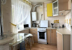 2-к квартира, вторичка, 43м2, 3/5 этаж