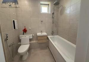 2-к квартира, вторичка, 58м2, 3/4 этаж